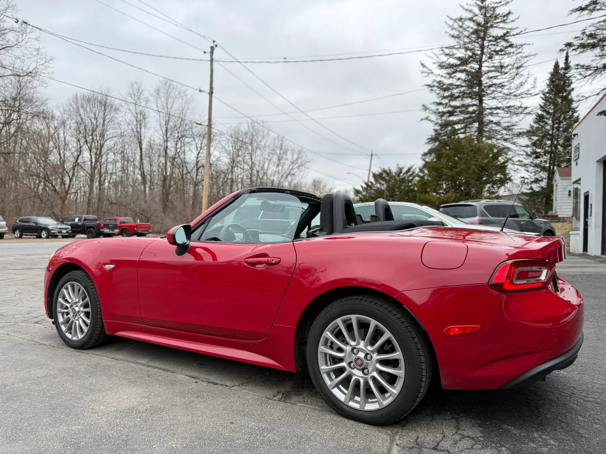 Used 2017 FIAT 124 Spider Classica image 4