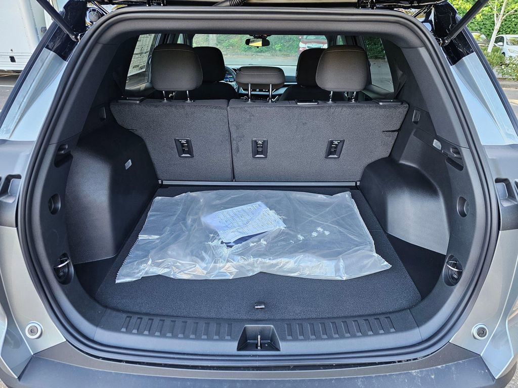 New 2026 Chevrolet Equinox LT AWD/4WD image 13