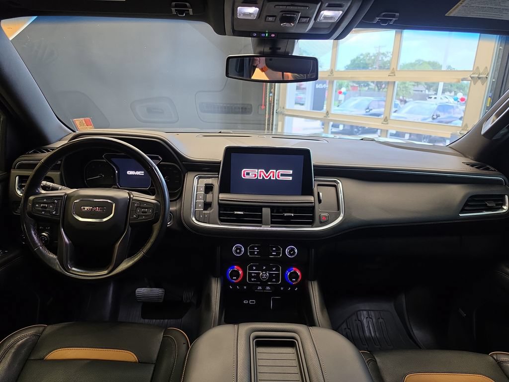 Used 2021 GMC Yukon AT4 w/ LPO, Illumination Package AWD/4WD image 18