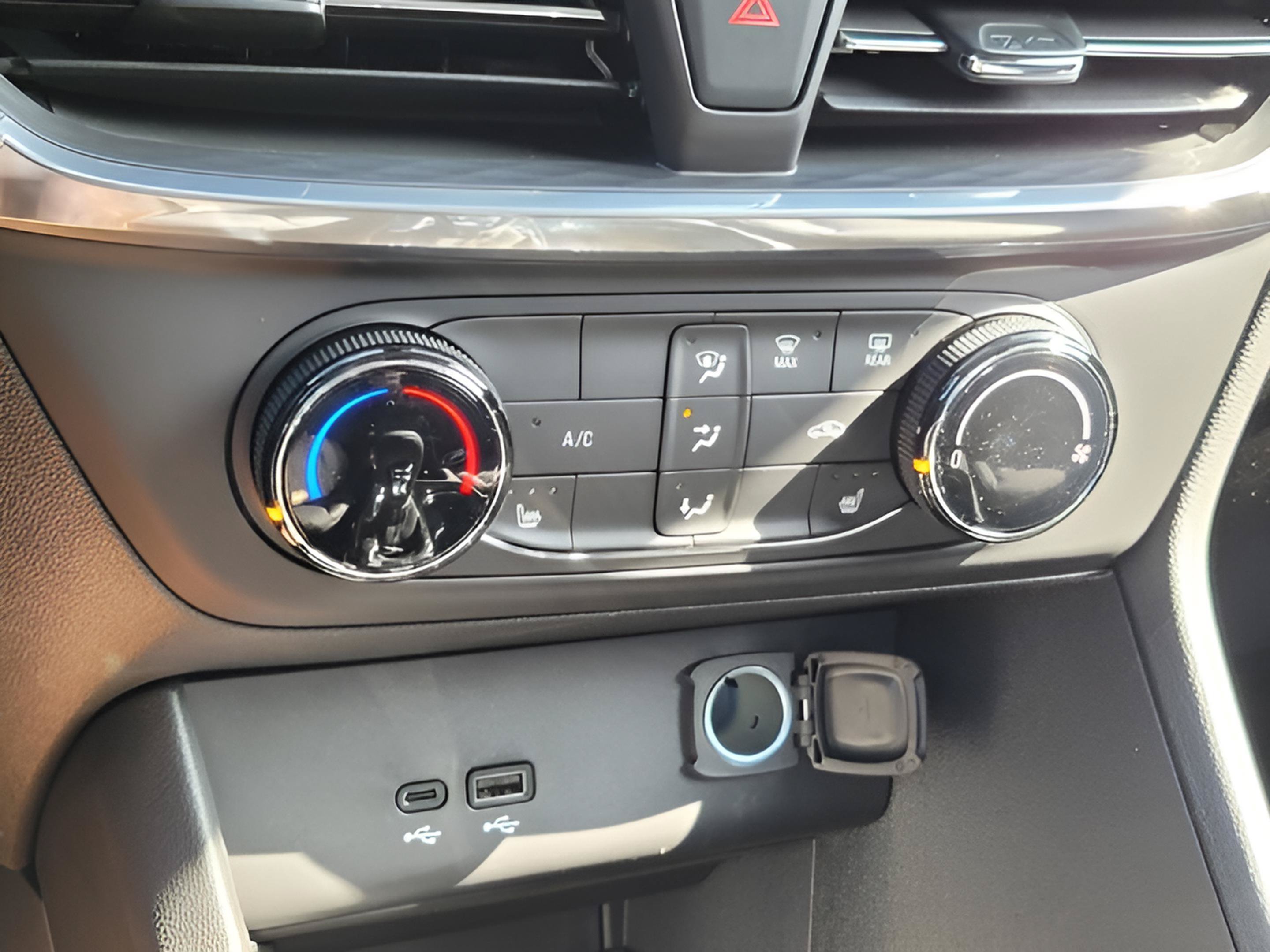 New 2026 Buick Encore GX Preferred w/ Comfort Package FWD image 36