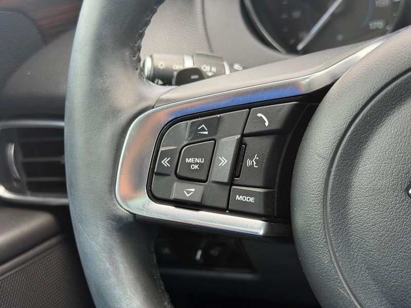 Used 2018 Jaguar XE Prestige AWD/4WD image 19