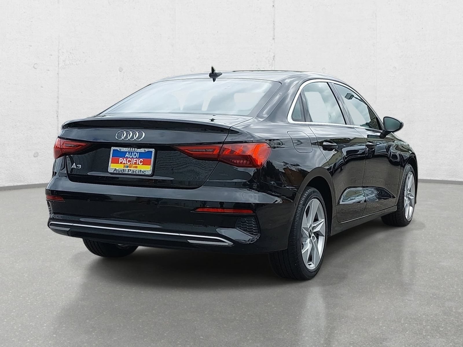 Used 2024 Audi A3 2.0T Premium FWD image 5