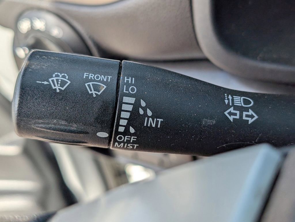 Used 2019 Nissan Titan SV AWD/4WD image 24