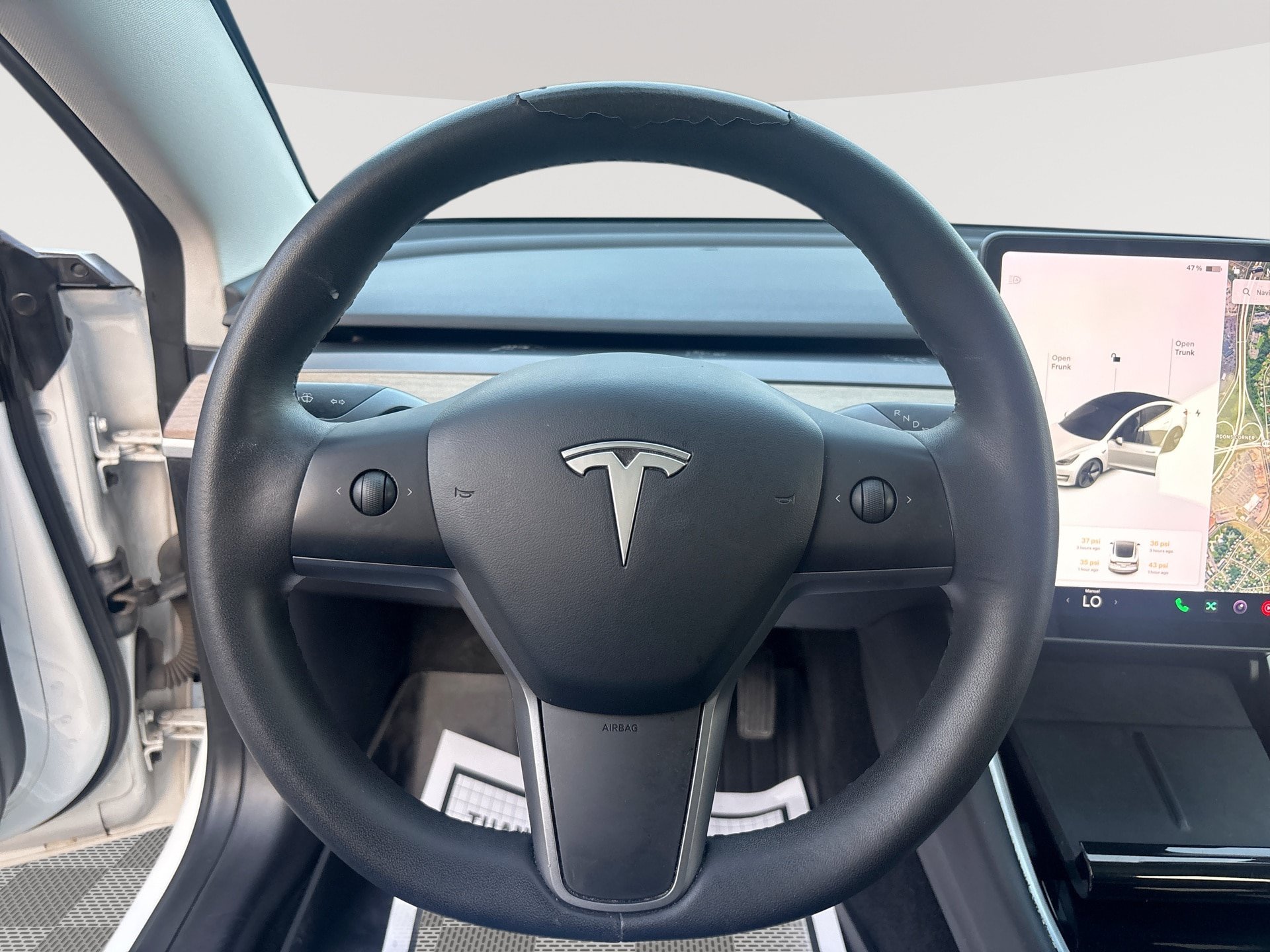 Used 2020 Tesla Model 3 Standard Range RWD image 11