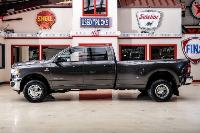 Used 2021 RAM 3500 Tradesman w/ Chrome Appearance Group AWD/4WD image 12