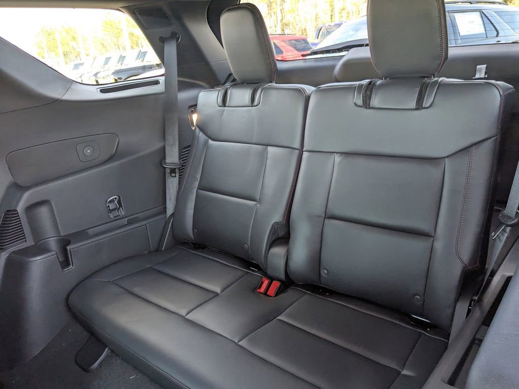 New 2026 Ford Explorer ST-Line w/ ST-Line Street Pack image 15