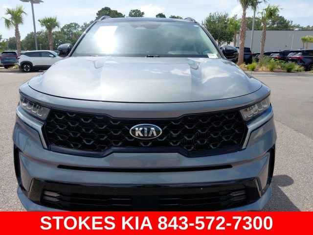 Used 2021 Kia Sorento EX w/ Panoramic Sunroof Package FWD image 2