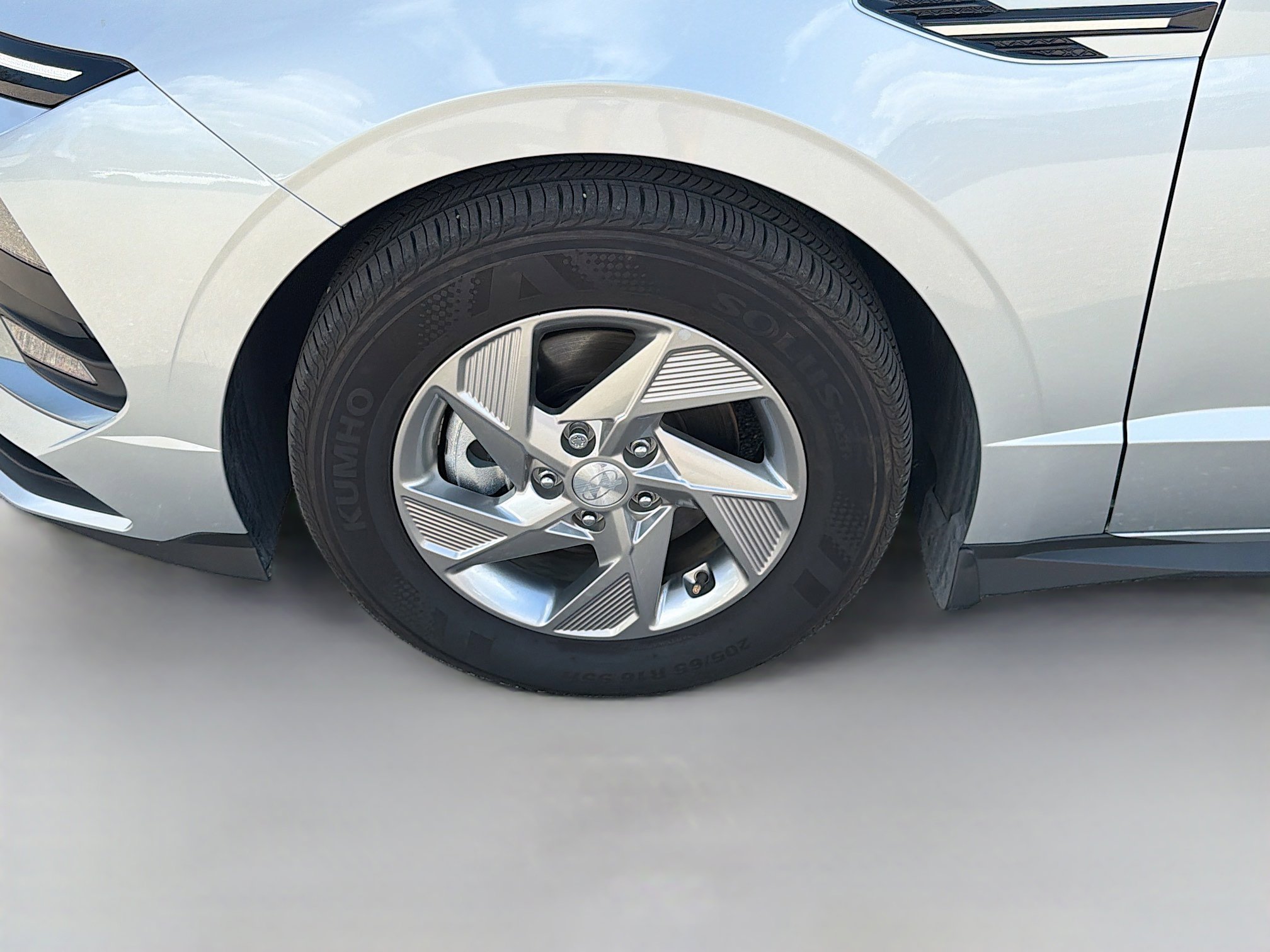 Used 2025 Hyundai Sonata SE image 37