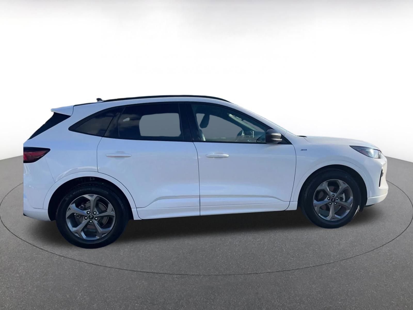 Used 2023 Ford Escape ST-Line image 16