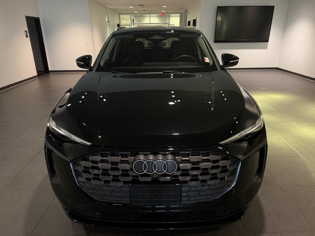 Used 2025 Audi Q5 Premium w/ Convenience Package image 31