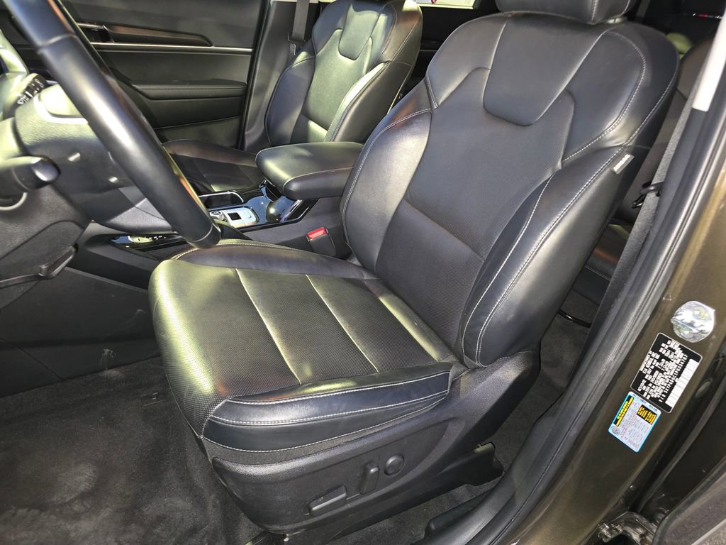 Used 2023 Kia Telluride S image 23