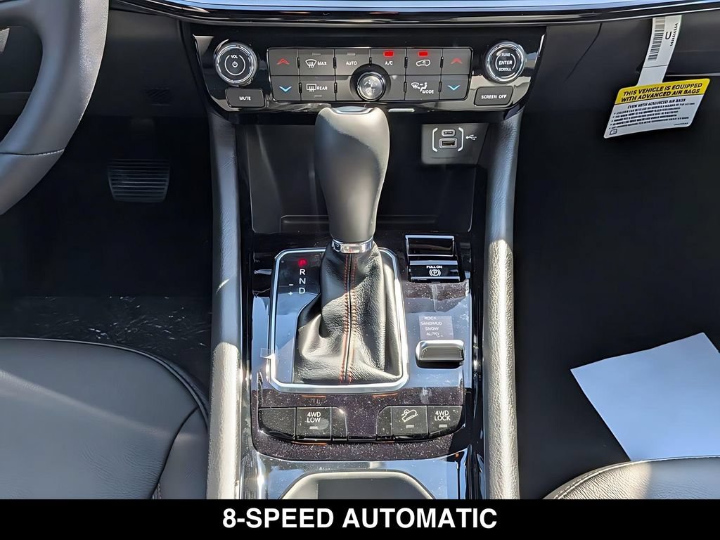New 2026 Jeep Compass Trailhawk w/ Trailer Tow Group AWD/4WD image 22