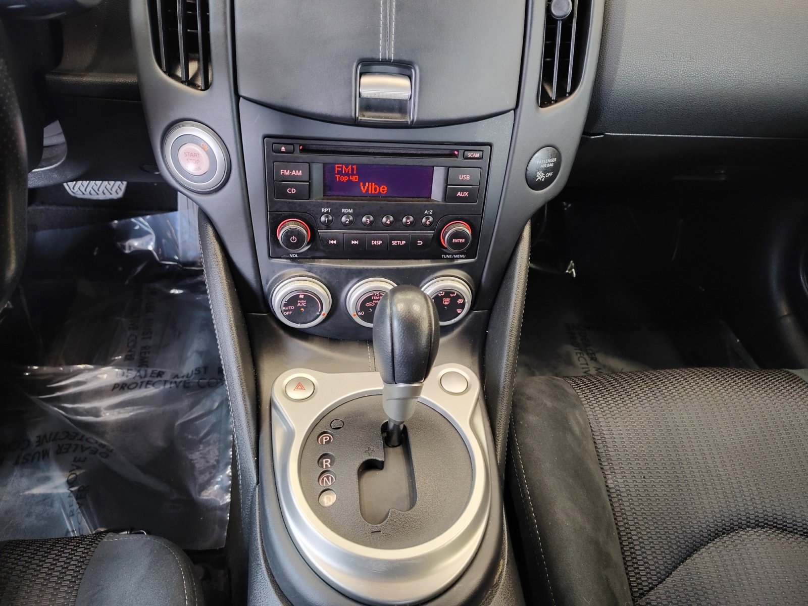 Used 2017 Nissan 370Z Coupe RWD image 21