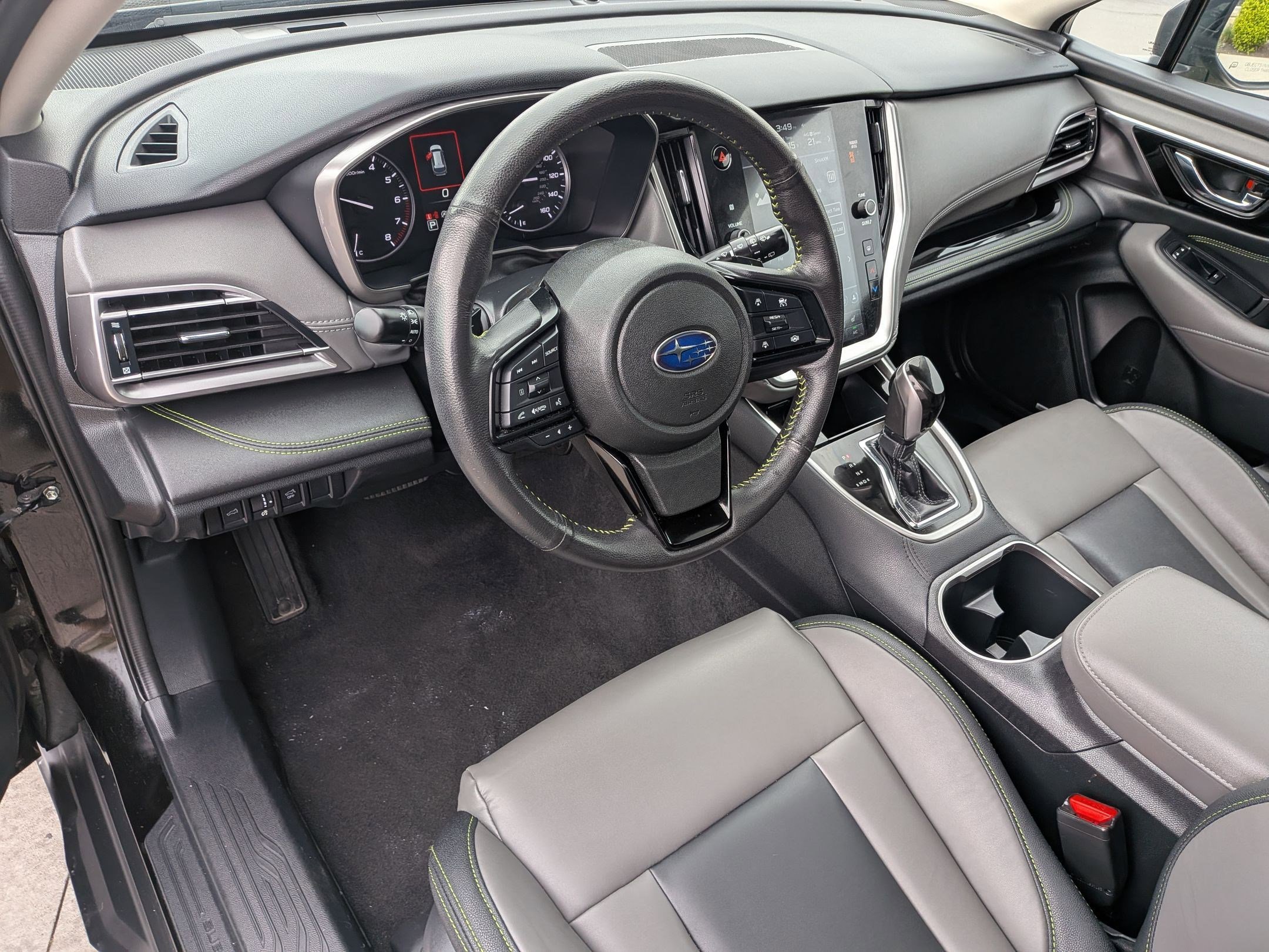 Used 2025 Subaru Outback Onyx Edition AWD/4WD image 16