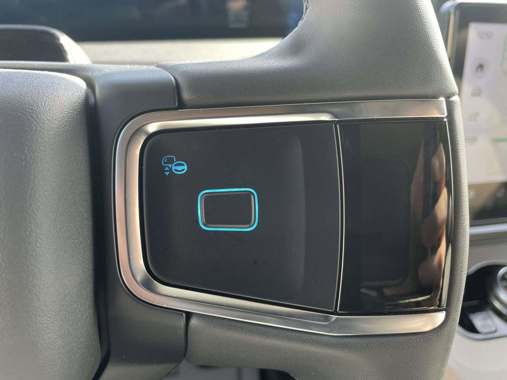 New 2025 Ford Expedition Max Active image 23