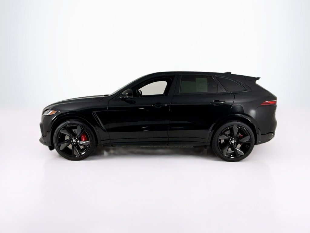 Certified 2024 Jaguar F-PACE SVR AWD/4WD image 2