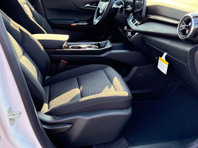 New 2025 Chevrolet Equinox LT image 9