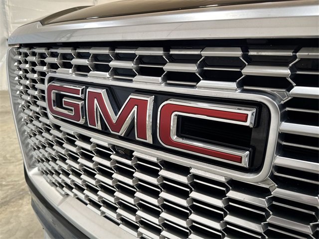 Certified 2023 GMC Yukon Denali w/ Advanced Technology Package image 31