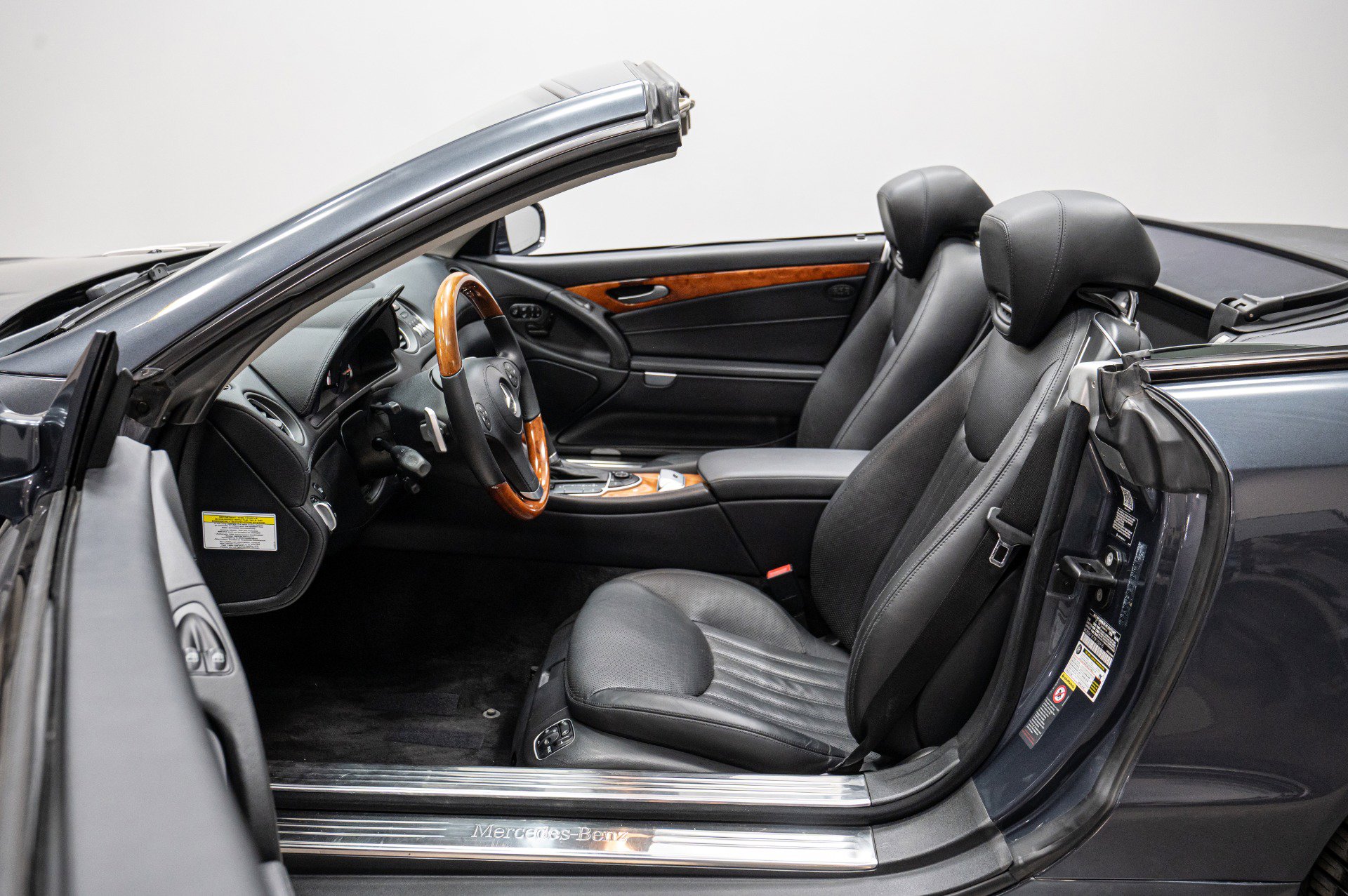 Used 2009 Mercedes-Benz SL 550 image 21