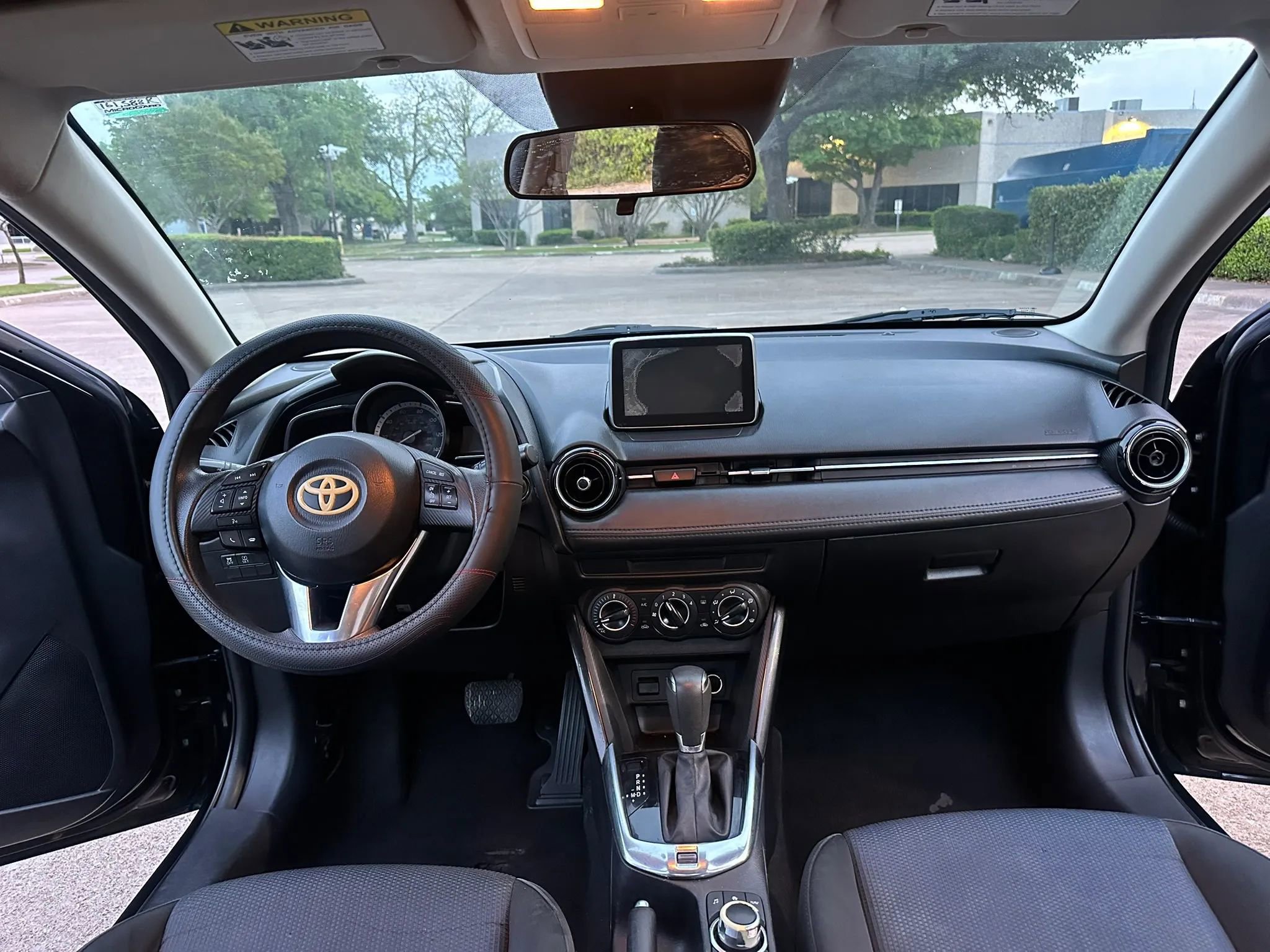 Used 2017 Toyota Yaris iA image 16