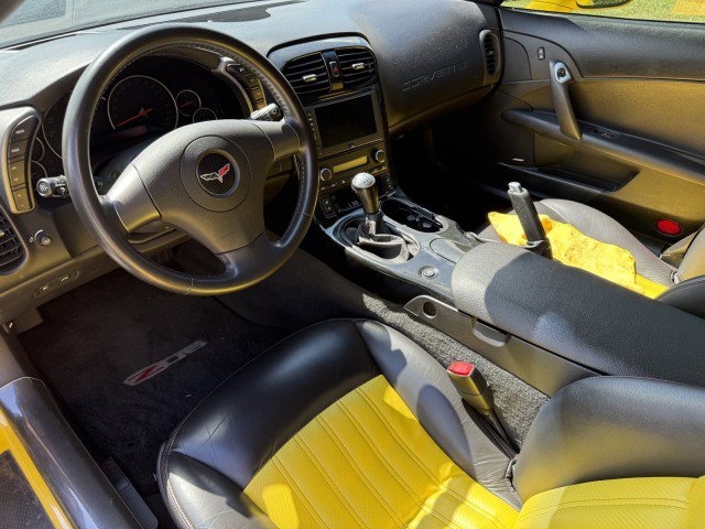 Used 2006 Chevrolet Corvette Z06 w/ Preferred Equipment Group image 8