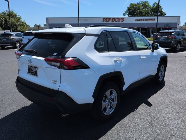 Certified 2025 Toyota RAV4 XLE AWD/4WD image 7