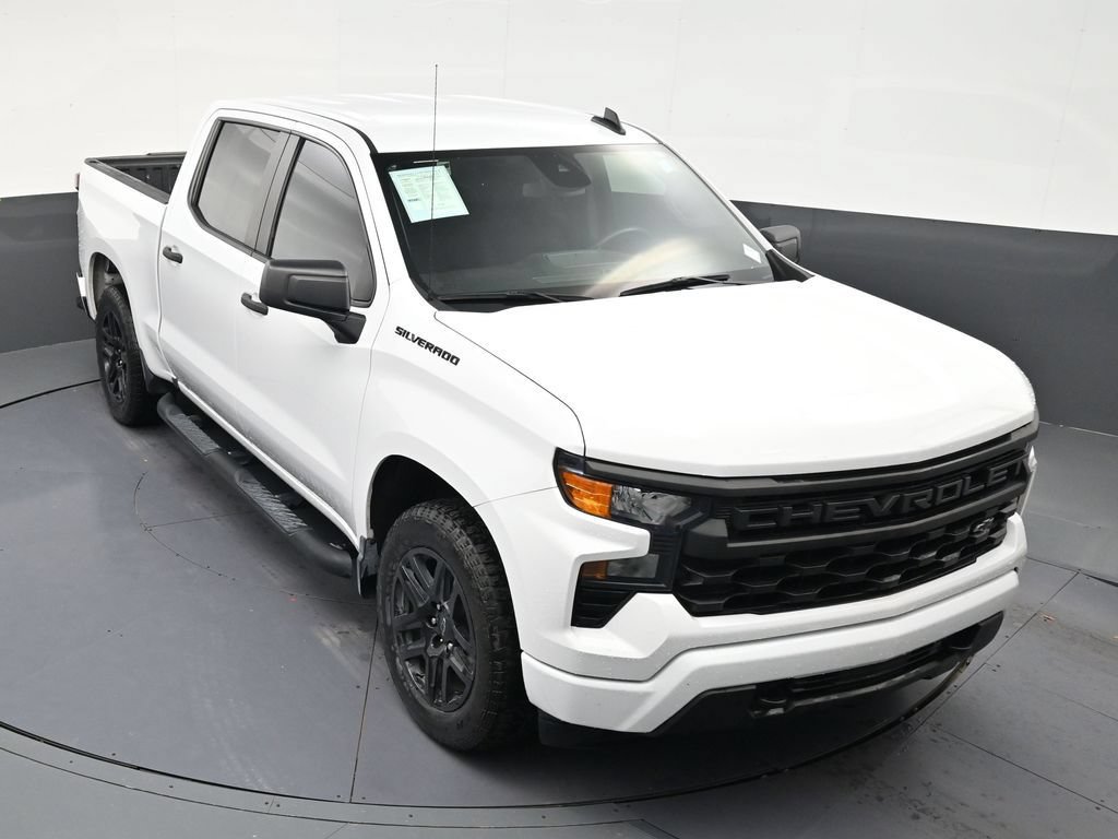 Used 2024 Chevrolet Silverado 1500 Custom w/ Turbomax Blackout Package RWD image 17