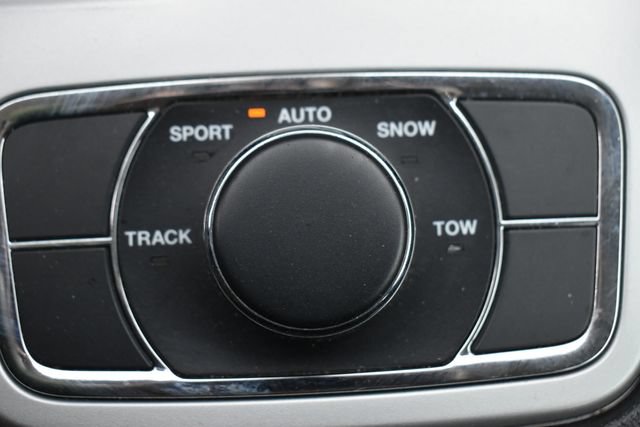 Used 2012 Jeep Grand Cherokee SRT8 w/ Luxury Group II AWD/4WD image 28