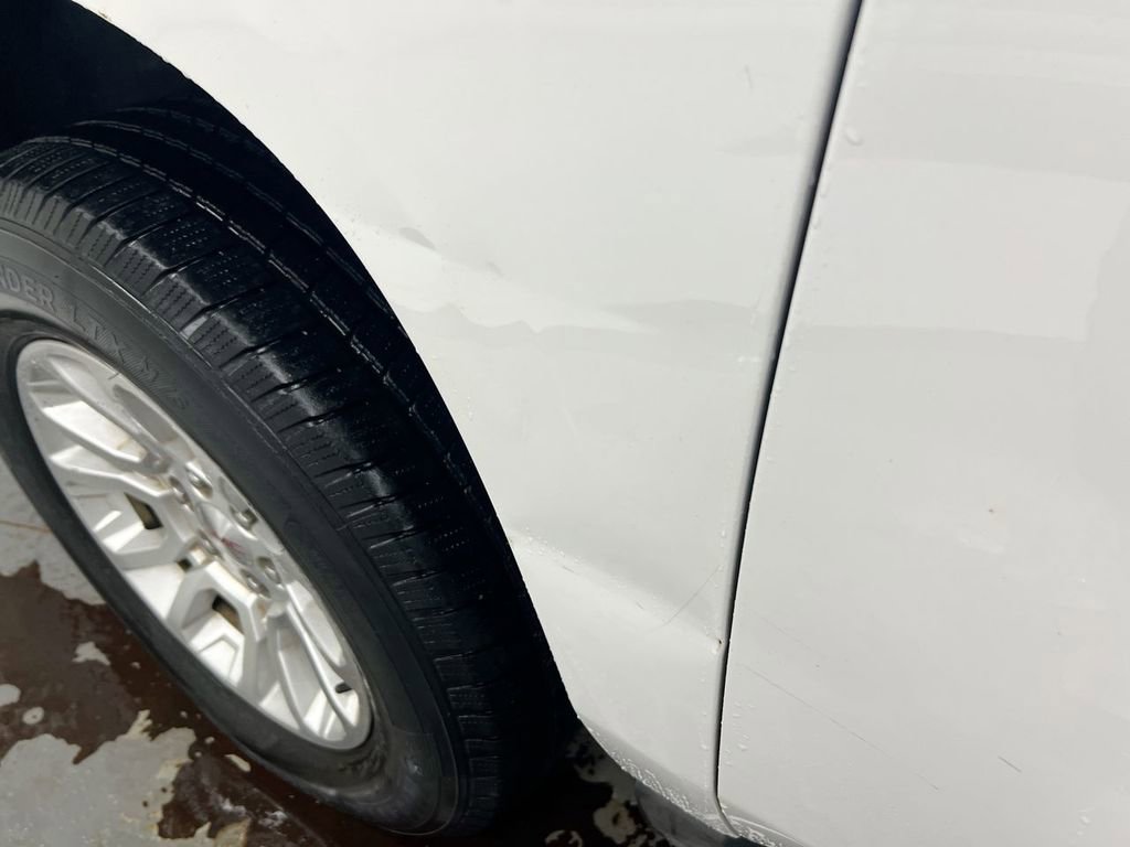 Used 2015 GMC Yukon XL SLT image 33