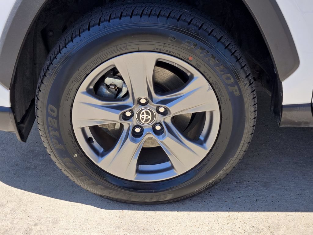 Certified 2024 Toyota RAV4 XLE AWD/4WD image 7