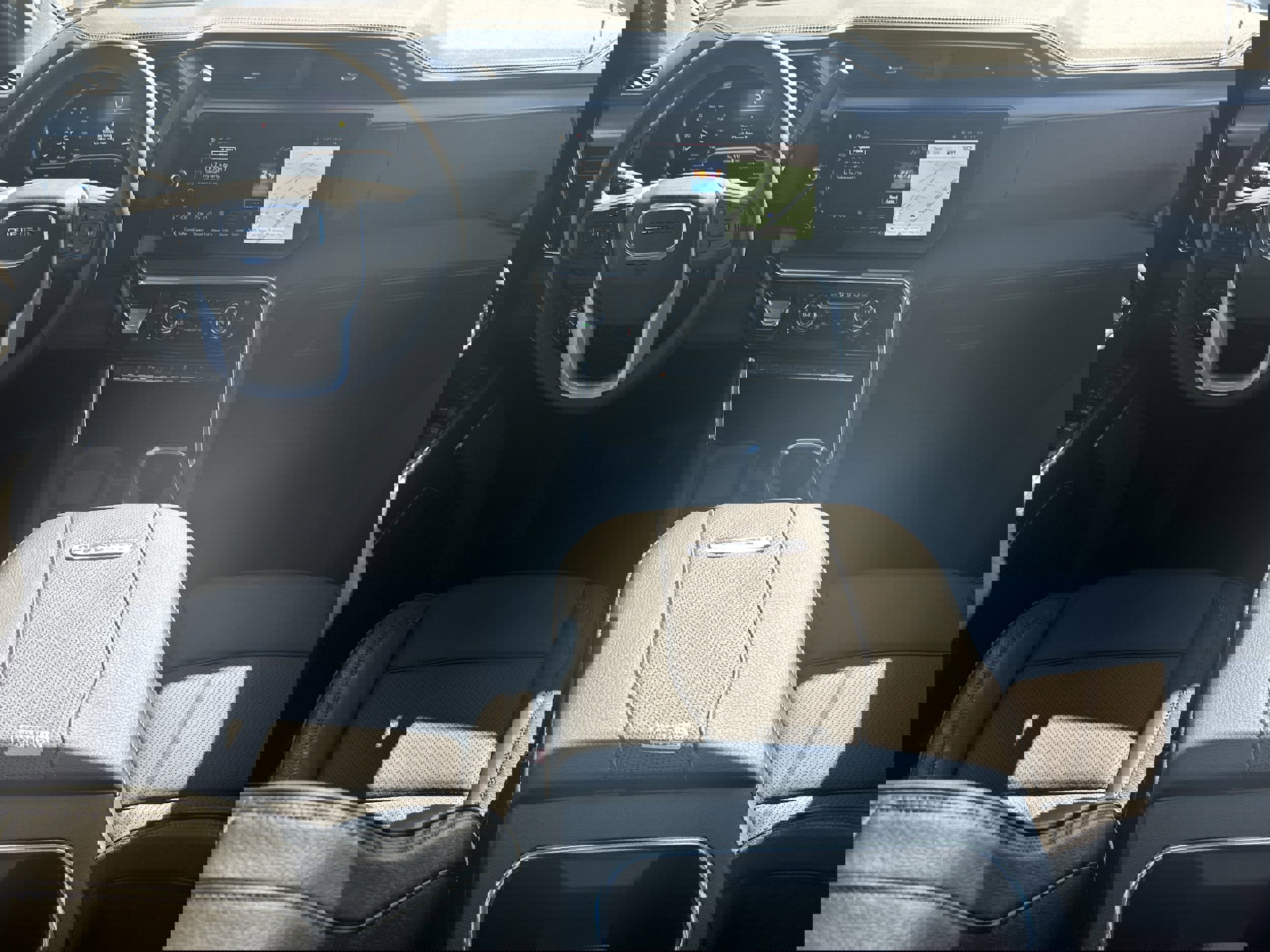 Used 2024 GMC Sierra 2500 Denali w/ Denali Reserve Package image 22