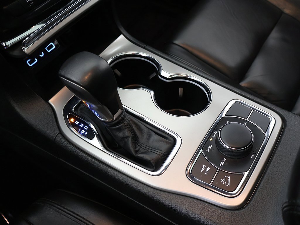 Used 2022 Jeep Grand Cherokee Limited image 56