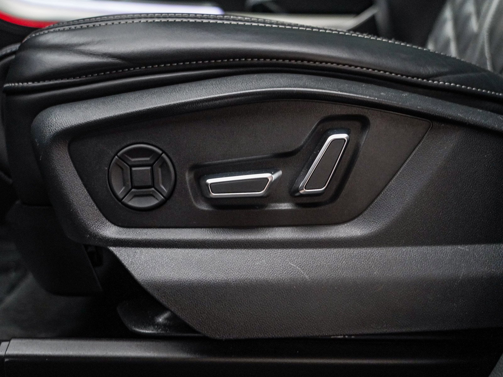 Used 2021 Audi SQ8 Prestige w/ Prestige Package image 23