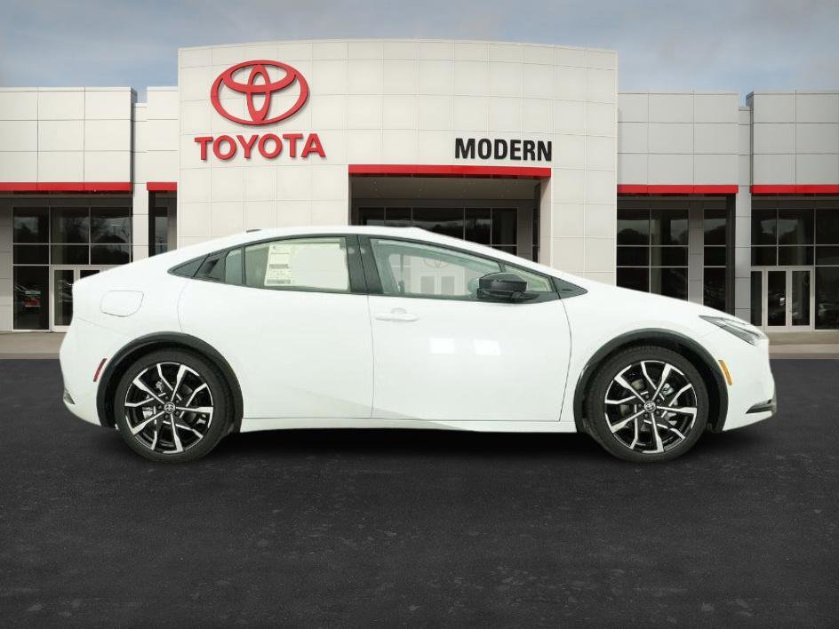 New 2026 Toyota Prius Plug-In Hybrid image 25