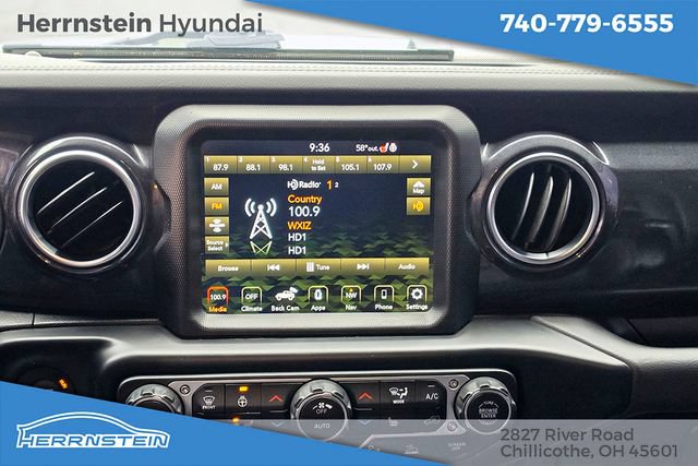 Used 2022 Jeep Wrangler Unlimited Sahara AWD/4WD image 9