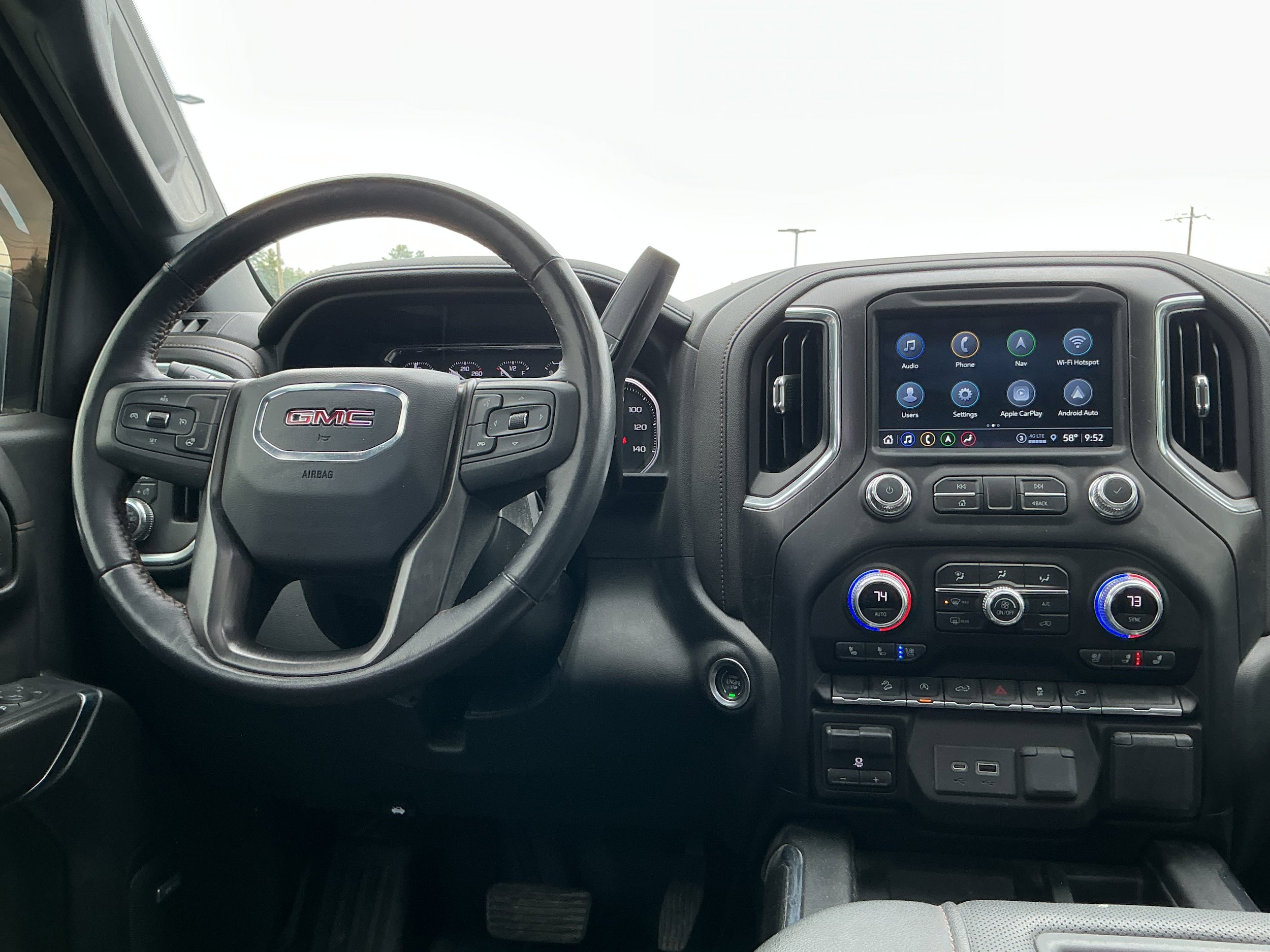 Used 2022 GMC Sierra 1500 AT4 w/ AT4 Preferred Package AWD/4WD image 7