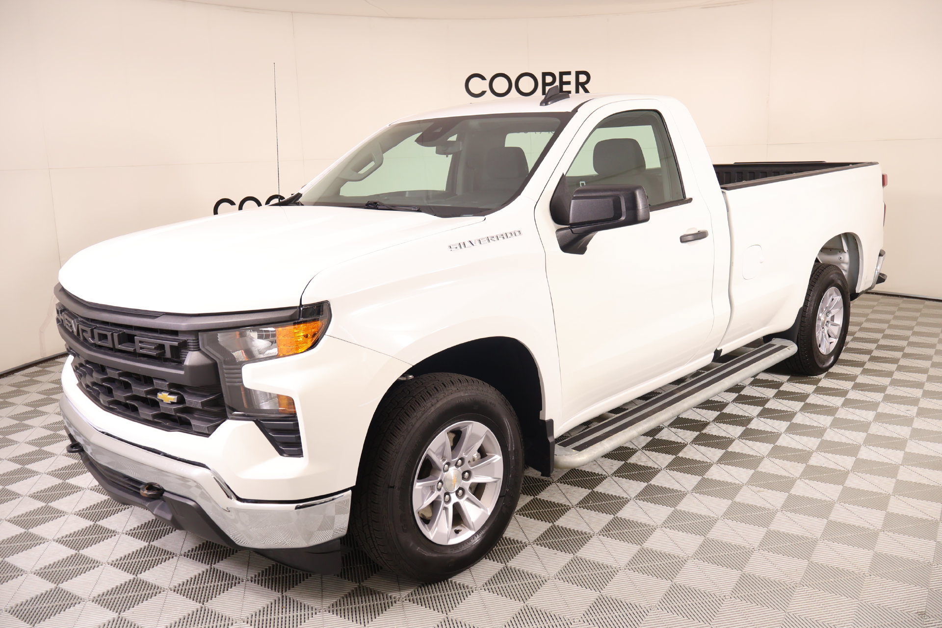 Used 2025 Chevrolet Silverado 1500 W/T RWD image 8