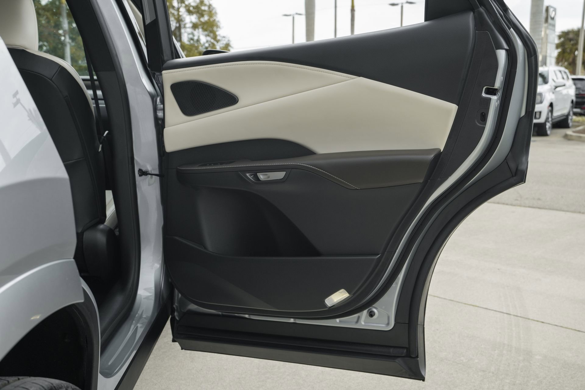 Used 2024 Lexus RX 350 FWD w/ Technology Package image 36