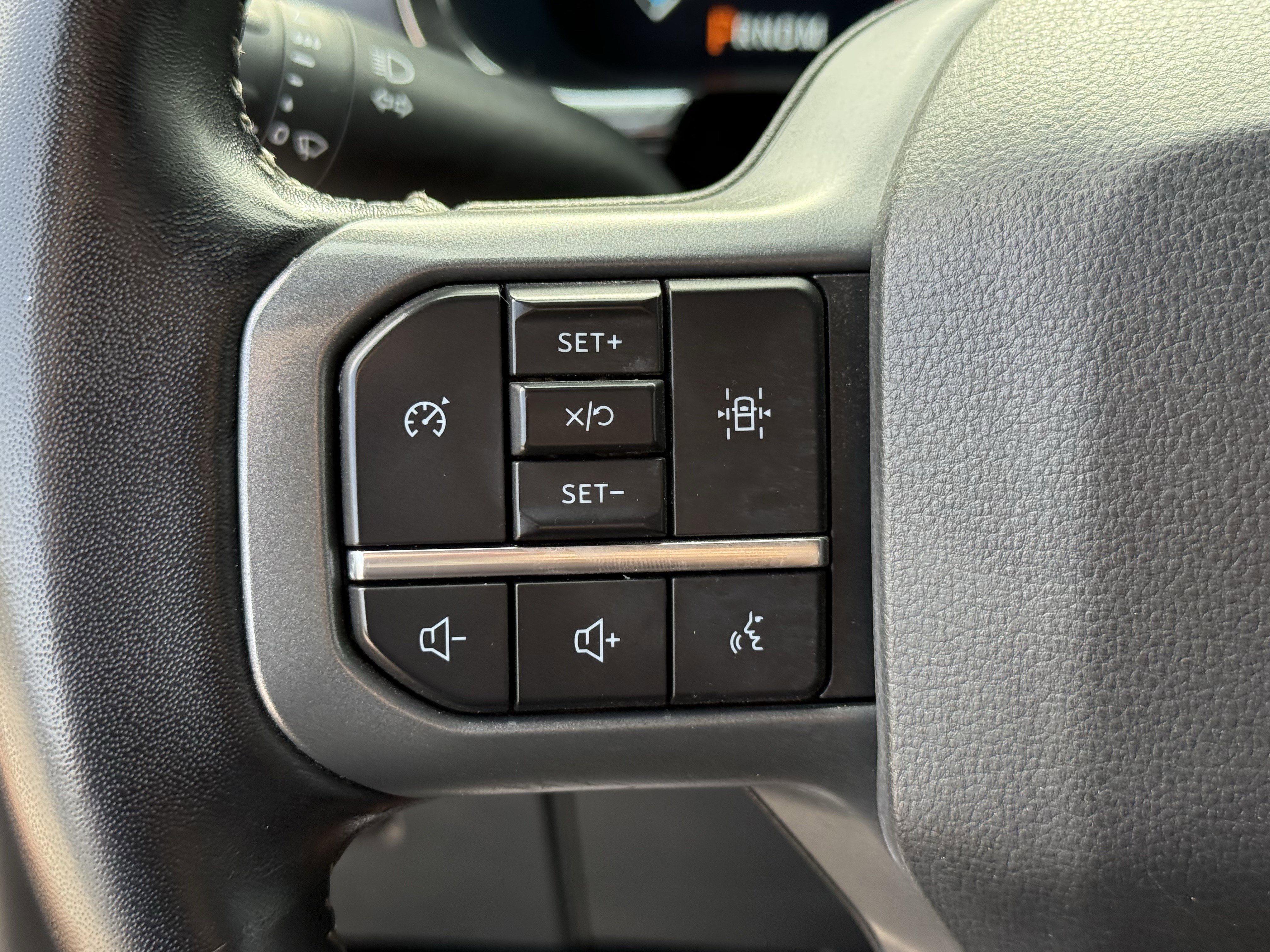 Used 2022 Ford F150 Lariat RWD image 16