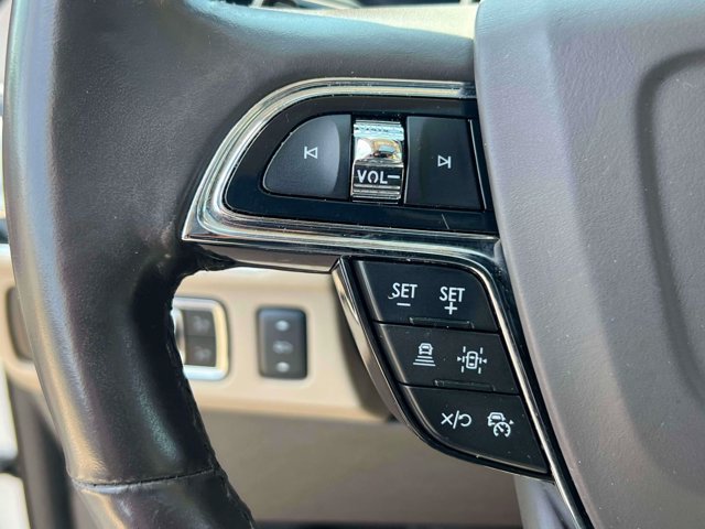 Used 2024 Lincoln Navigator Premiere AWD/4WD image 21