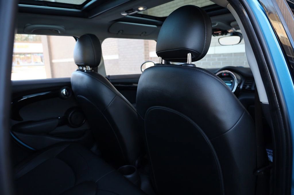 Used 2019 MINI Cooper 4-Door Hardtop image 20