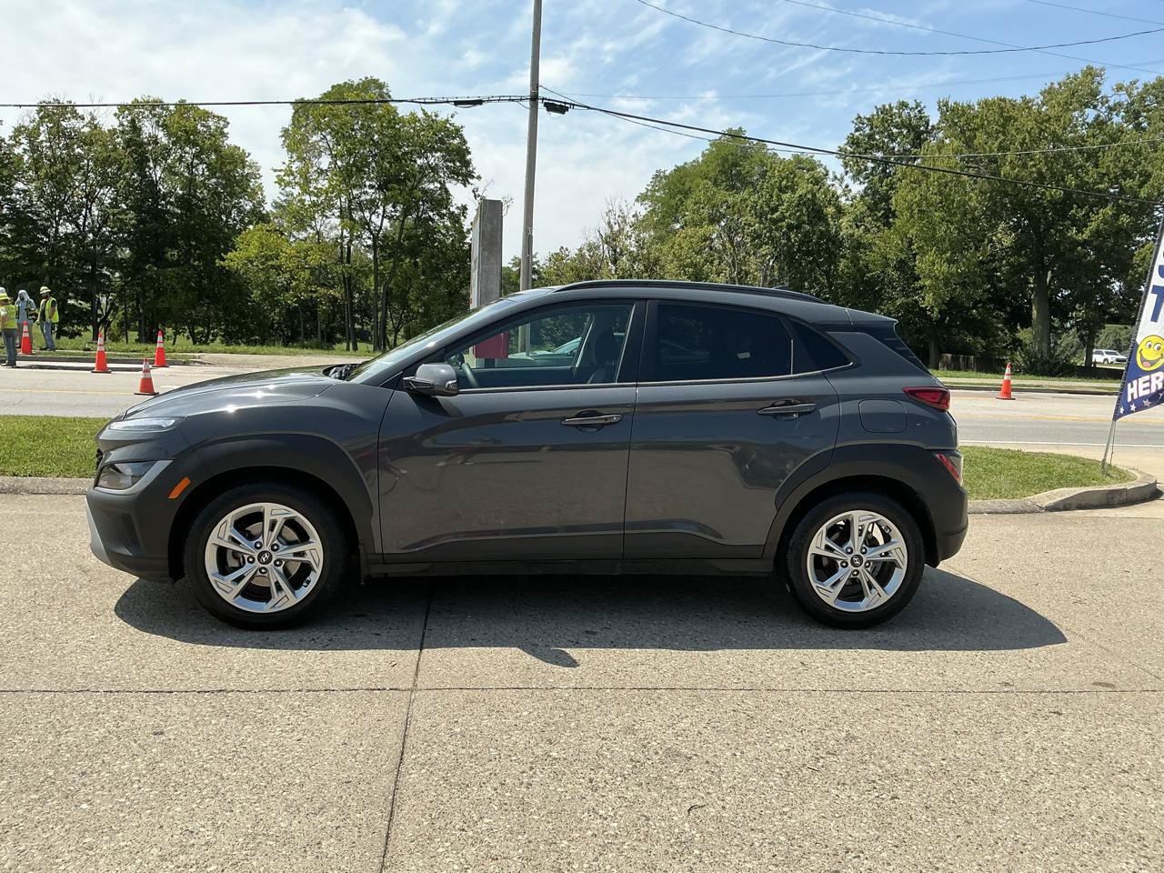 Used 2023 Hyundai Kona SEL FWD image 8