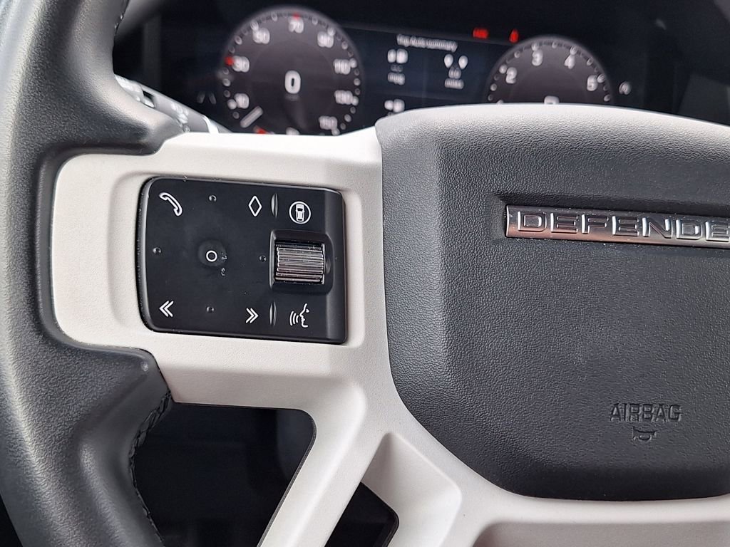 Used 2025 Land Rover Defender 110 S AWD/4WD image 17