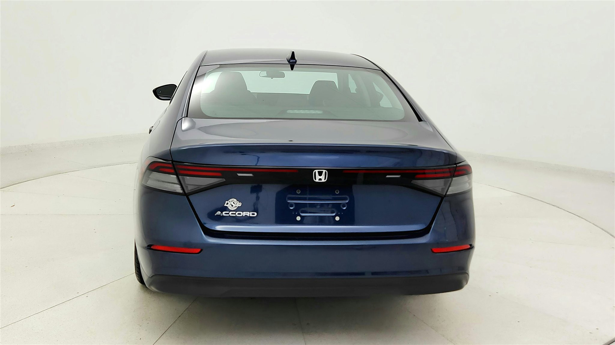 Used 2023 Honda Accord EX image 3