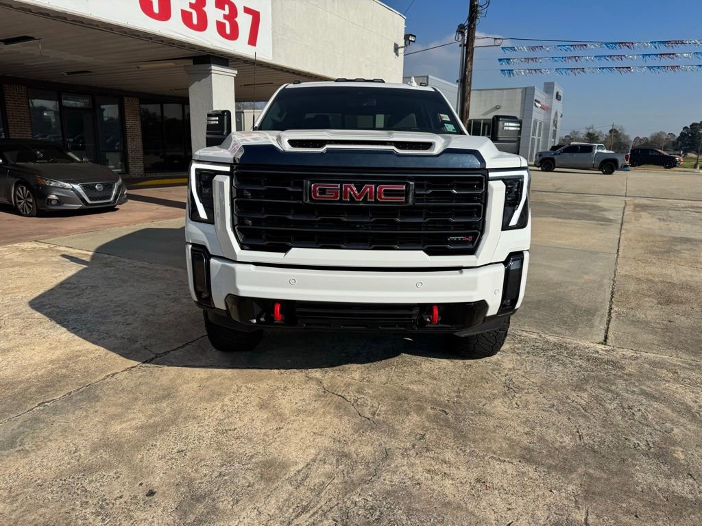 Used 2024 GMC Sierra 2500 AT4 w/ AT4 Preferred Package image 9