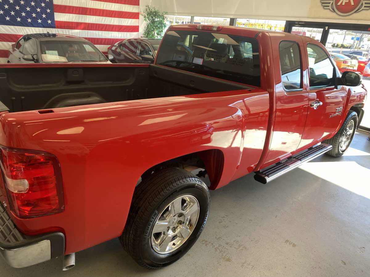 Used 2013 Chevrolet Silverado 1500 LT RWD image 12