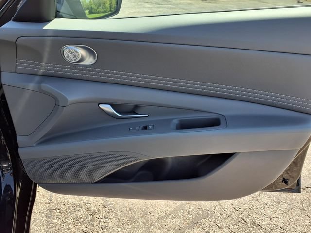 Used 2025 Hyundai Elantra SEL FWD image 80