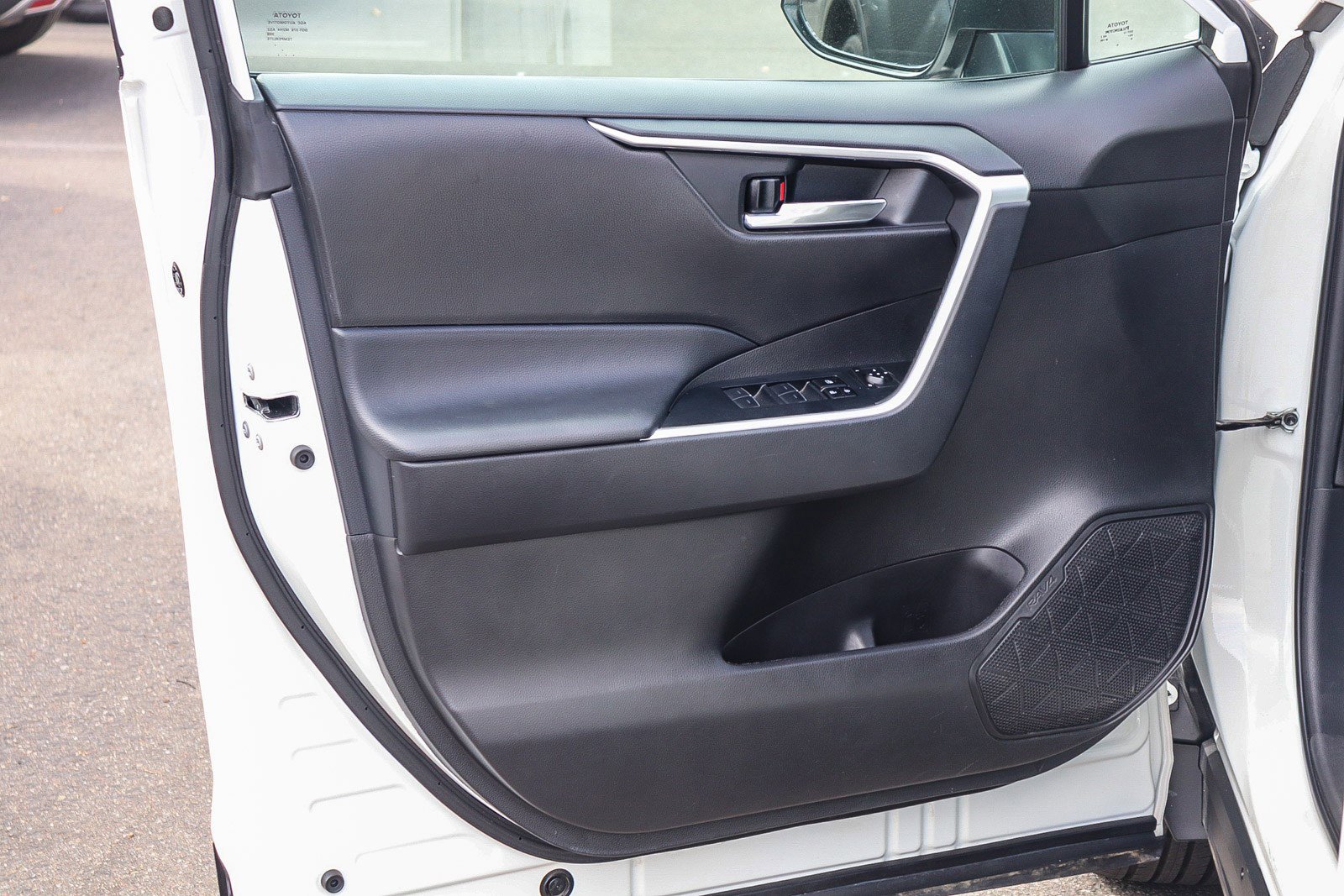 Certified 2024 Toyota RAV4 XLE image 20