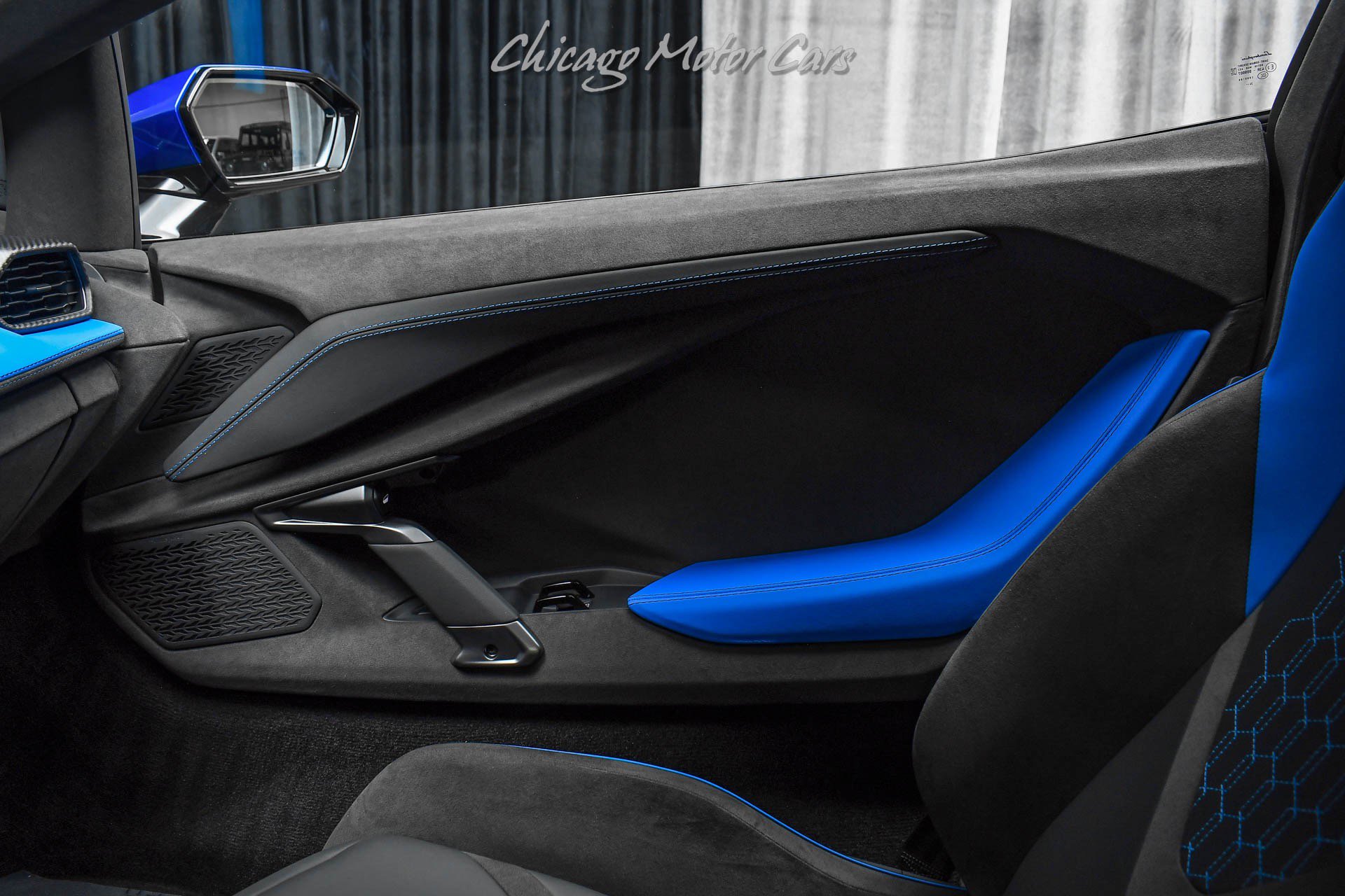 Used 2025 Lamborghini Revuelto image 23