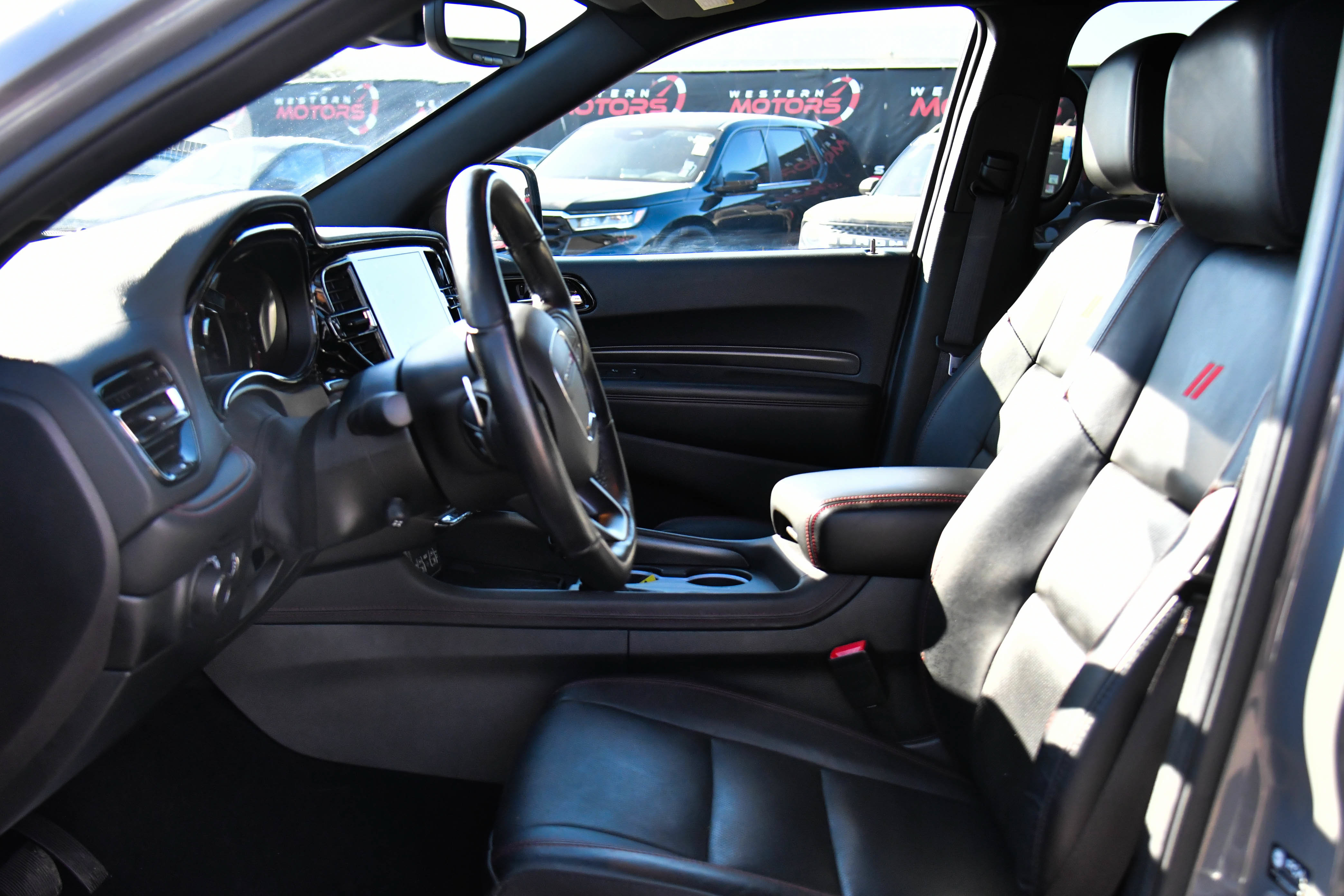 Used 2025 Dodge Durango GT AWD/4WD image 18